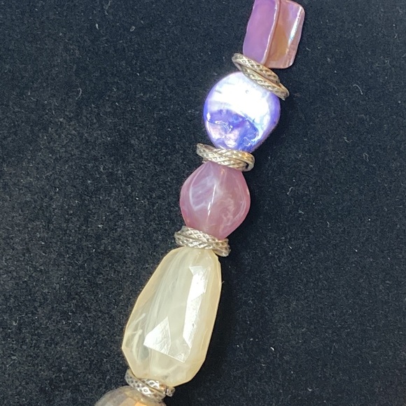 18" Purple Beaded and Shell Necklace - Picture 7 of 15